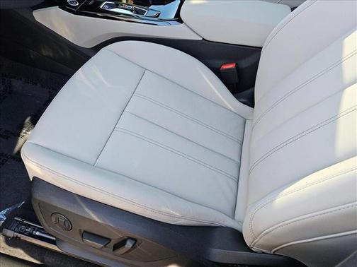 2025 Audi Q6 e-tron Premium