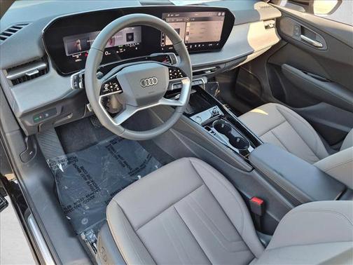 Mythos Black Metallic 2026 Audi Q3 TFSI quattro S tronic