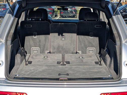 2021 Audi Q7 45 Premium Plus