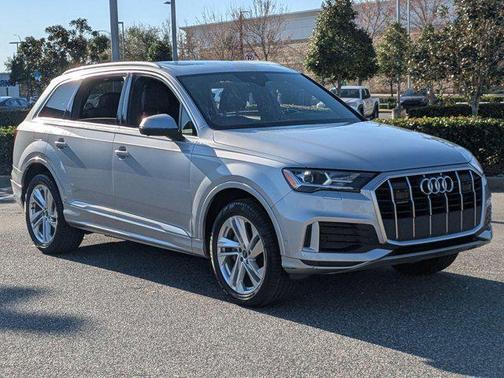 2021 Audi Q7 45 Premium Plus
