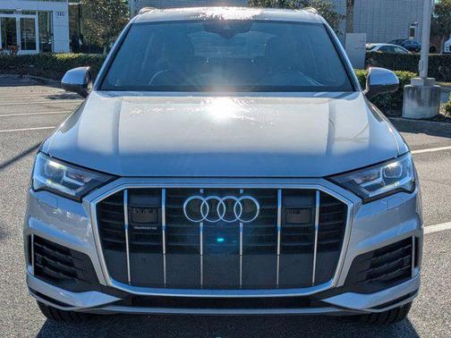 2021 Audi Q7 45 Premium Plus