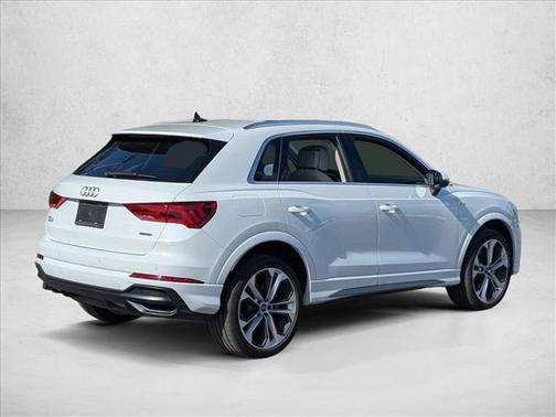 Glacier White Metallic 2021 Audi Q3 45 S line Premium Plus