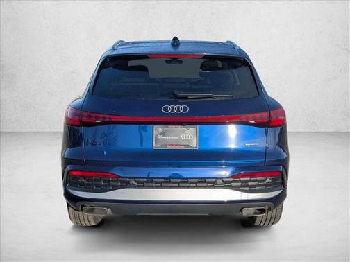 Navarra Blue Metallic 2025 Audi Q5 Premium Plus TFSI quattro S tronic