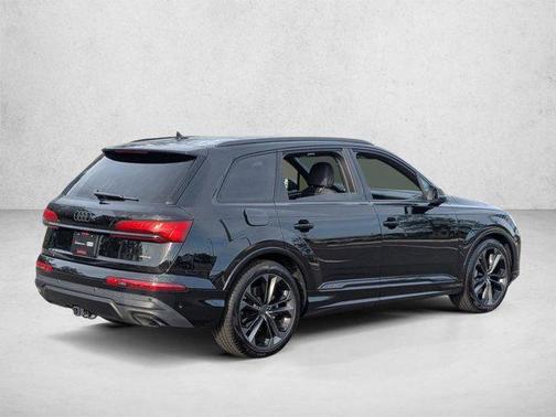 Mythos Black Metallic 2026 Audi Q7 55 Premium Plus