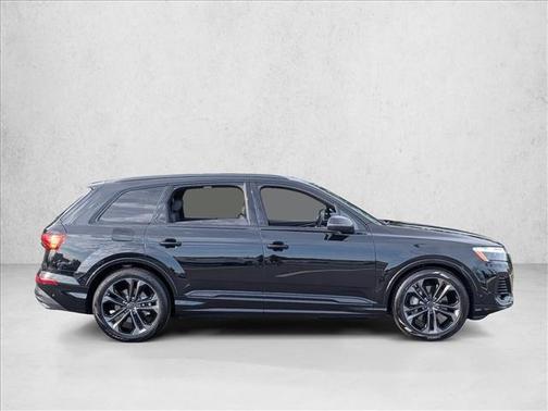 Mythos Black Metallic 2026 Audi Q7 55 Premium Plus