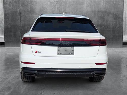 2025 Audi Q8 55 Premium Plus