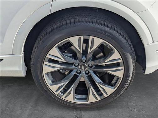 2025 Audi Q8 55 Premium Plus