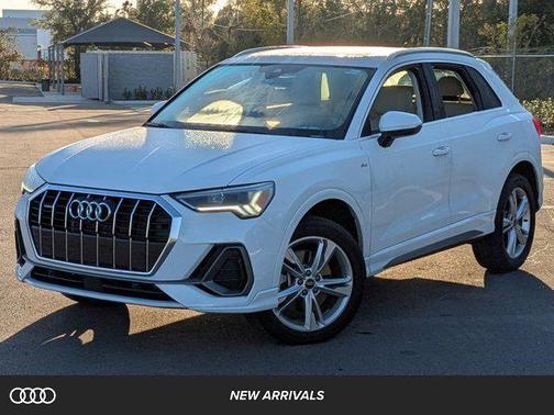 2023 Audi Q3 45 S line Premium Plus
