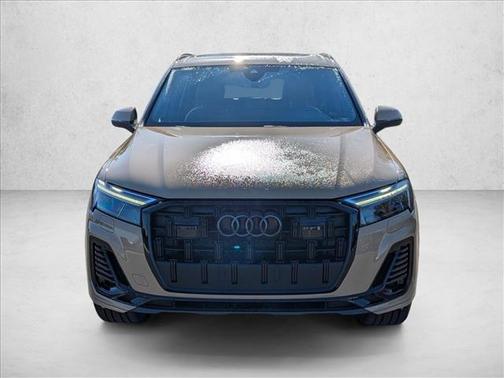 2025 Audi Q7 45 Premium Plus