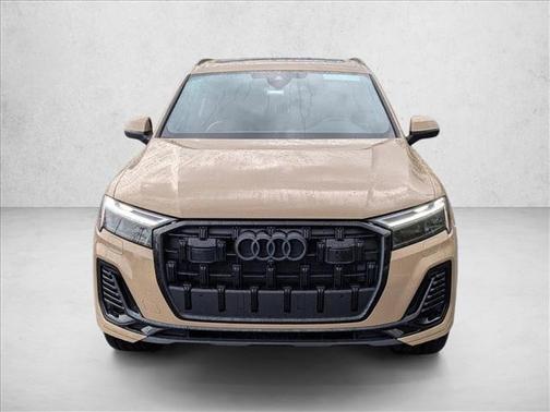 2025 Audi Q7 45 Premium Plus