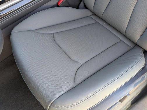 Glacier White Metallic 2026 Audi Q7 55 Premium Plus
