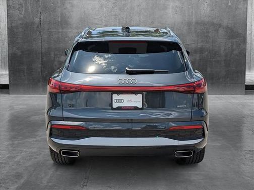 2025 Audi Q5 Premium