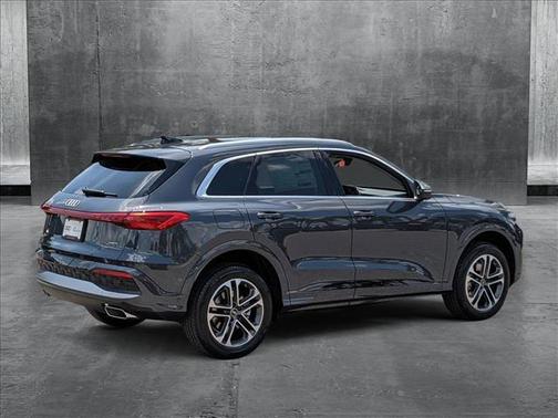 2025 Audi Q5 Premium