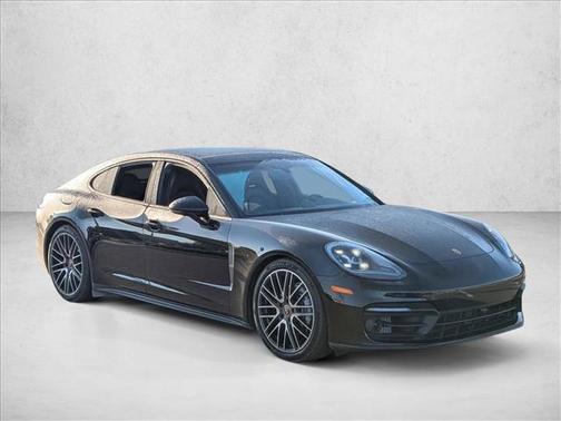 2023 Porsche Panamera Platinum Edition
