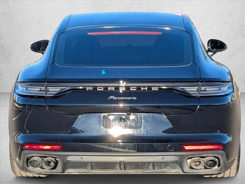 2023 Porsche Panamera Platinum Edition
