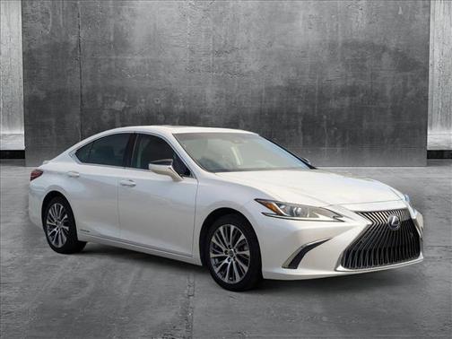2020 Lexus ES 300h Base