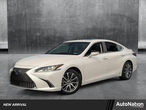 2020 Lexus ES 300h Base