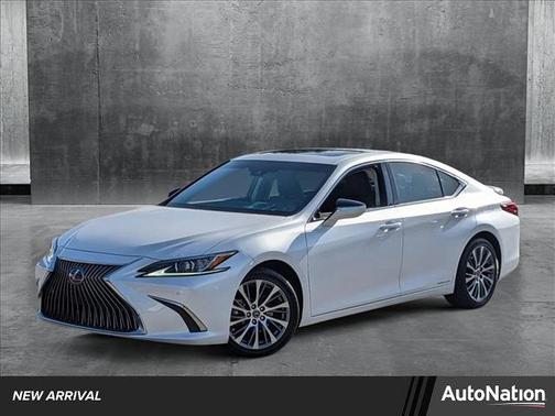 2020 Lexus ES 300h Base