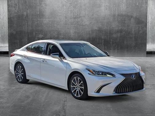 2020 Lexus ES 300h Base