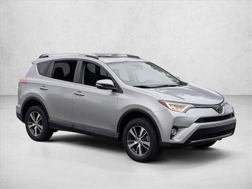 Silver Sky Metallic 2018 Toyota RAV4 XLE