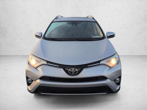 Silver Sky Metallic 2018 Toyota RAV4 XLE
