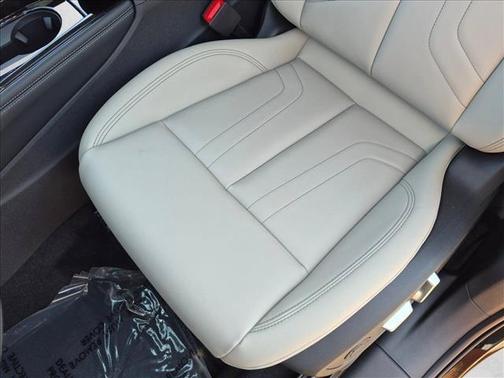 Mythos Black Metallic 2026 Audi Q3 TFSI quattro S tronic