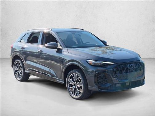 Tambora Gray Metallic 2026 Audi Q5 Premium Plus TFSI quattro S tronic
