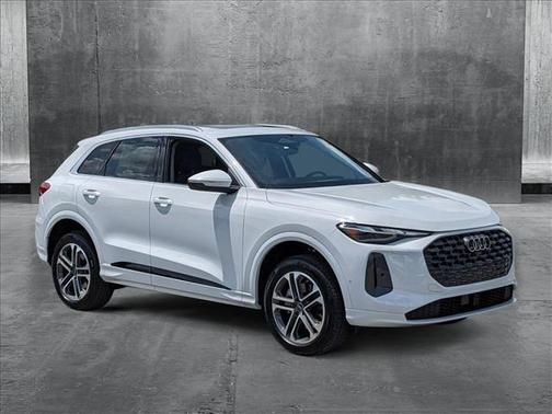 2025 Audi Q5 Premium