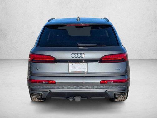 Samurai Gray Metallic 2026 Audi Q7 55 Premium Plus