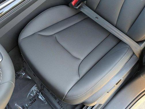 Samurai Gray Metallic 2026 Audi Q7 55 Premium Plus