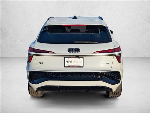 Glacier White Metallic 2026 Audi Q3 TFSI quattro S tronic