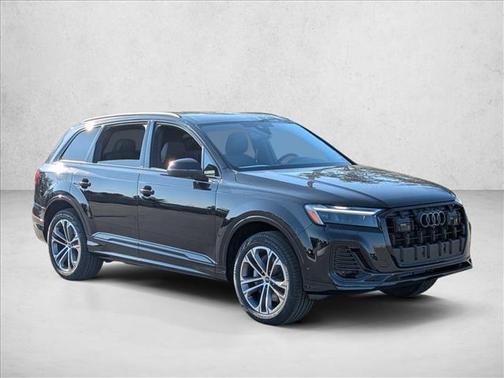 Mythos Black Metallic 2026 Audi Q7 45 Premium