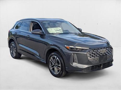 2025 Audi Q5 Premium