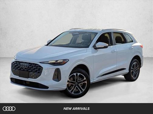 Arkona White 2025 Audi Q5 Premium TFSI quattro S tronic