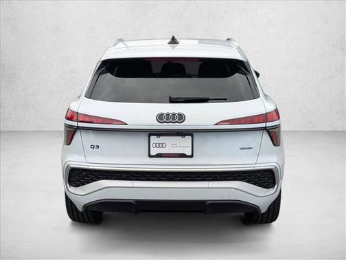 Glacier White Metallic 2026 Audi Q3 TFSI quattro S tronic