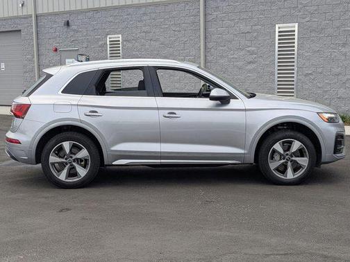 2023 Audi Q5 40 Premium
