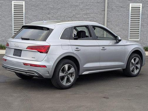 2023 Audi Q5 40 Premium