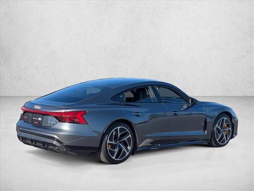 Daytona Gray Pearl Effect 2023 Audi RS e-tron GT quattro