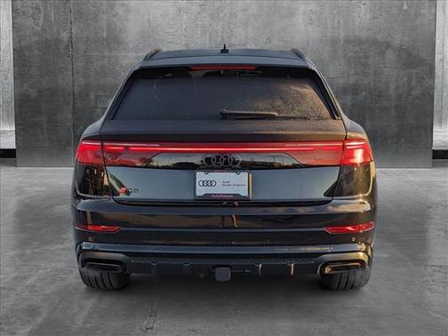 2025 Audi Q8 55 Premium Plus