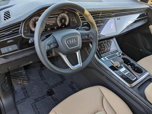 2025 Audi Q8 55 Premium Plus