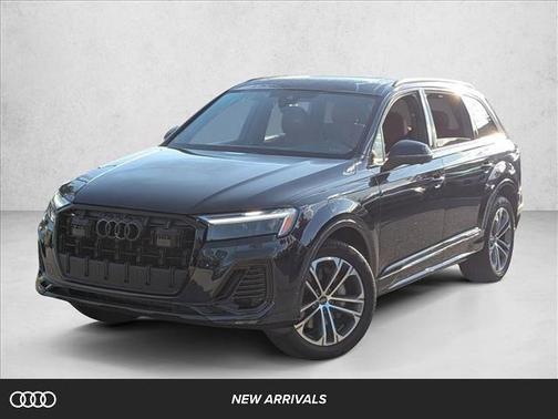 2025 Audi Q7 45 Premium Plus