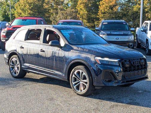 2025 Audi Q7 45 Premium Plus