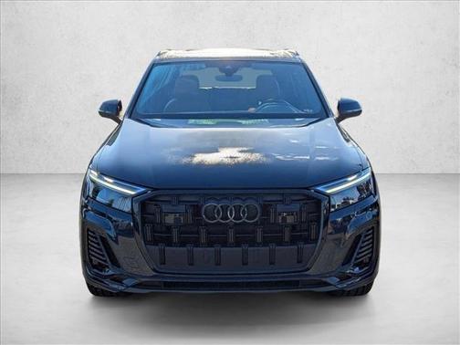 2025 Audi Q7 45 Premium Plus
