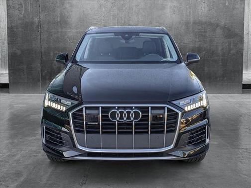 2024 Audi Q7 55 Premium Plus
