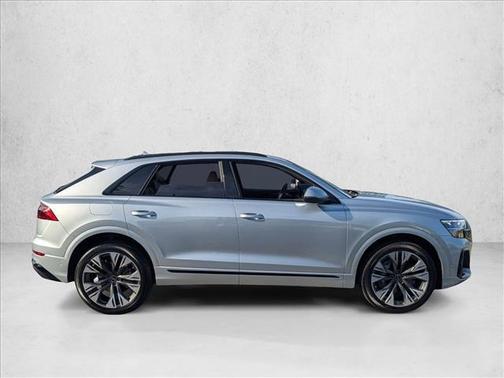 Satellite Silver Metallic 2025 Audi Q8 55 Premium Plus