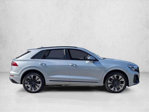 Satellite Silver Metallic 2025 Audi Q8 55 Premium Plus