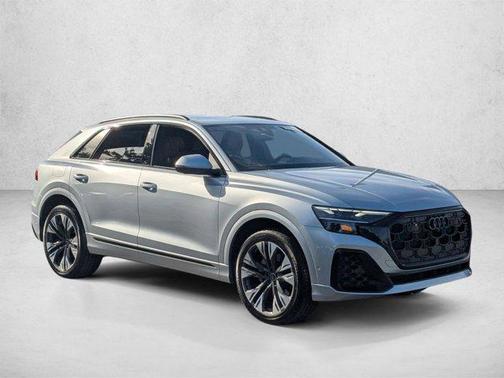 Satellite Silver Metallic 2025 Audi Q8 55 Premium Plus
