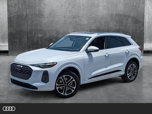 2025 Audi Q5 Premium