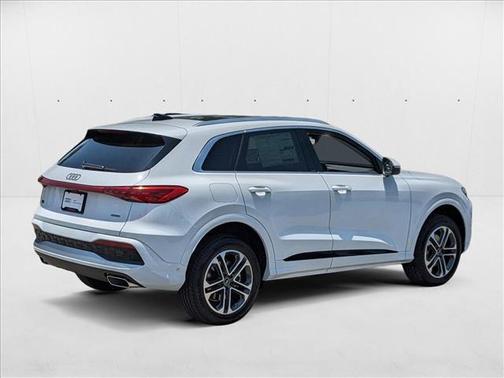 2025 Audi Q5 Premium