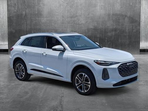 2025 Audi Q5 Premium